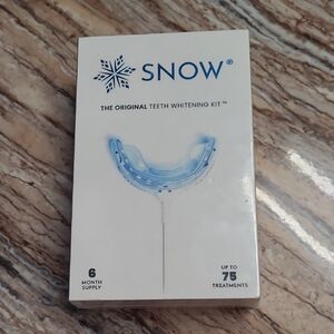 Teeth Whitening Kit - White